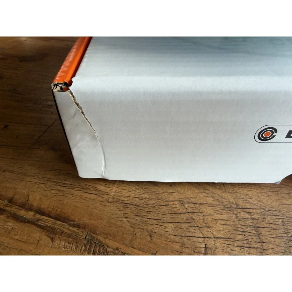 Le Creuset Signature Cast Iron Petal Shallow Casserole 2.25qt Riviera Blue NEW
